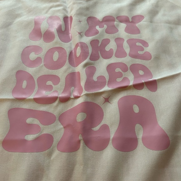 White Apron - in my cookie dealer Era- if your a parent you can relate to this! - Picture 3 of 5